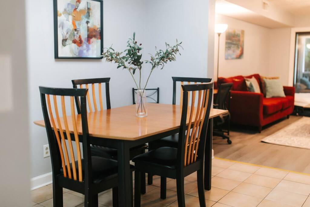 Cozy 3-Bed Athens Getaway, Right Near Uga! Daire Dış mekan fotoğraf